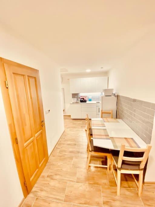 Lemon Premium Apartment Szeged Luaran gambar